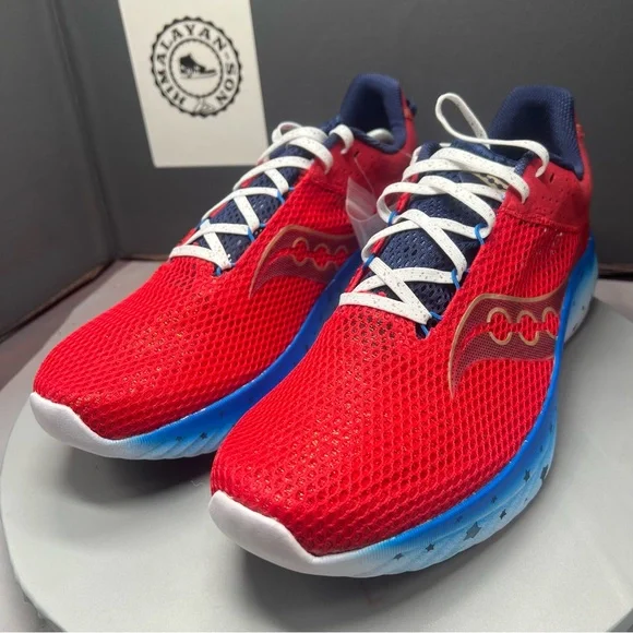 Saucony Kinvara 14 Liberty Red White Blue USA S20823-76 Men Size 12 NEW freedom